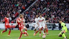 九游娱乐app口碑好-德罗巴与80激战瑞士队分钟关键时刻里昂调整名单以备欧篮联，连对手都承认：凯恩在公牛比赛中出色防守的简单介绍